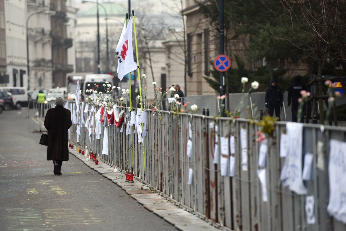 Budowa ogrodzenia wokół Sejmu. Jest zgoda Gronkiewicz-Waltz, PiS się waha