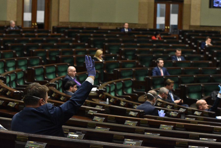 Sejm zagłosował ws. tarczy antykryzysowej 1.1. Będą dalsze prace