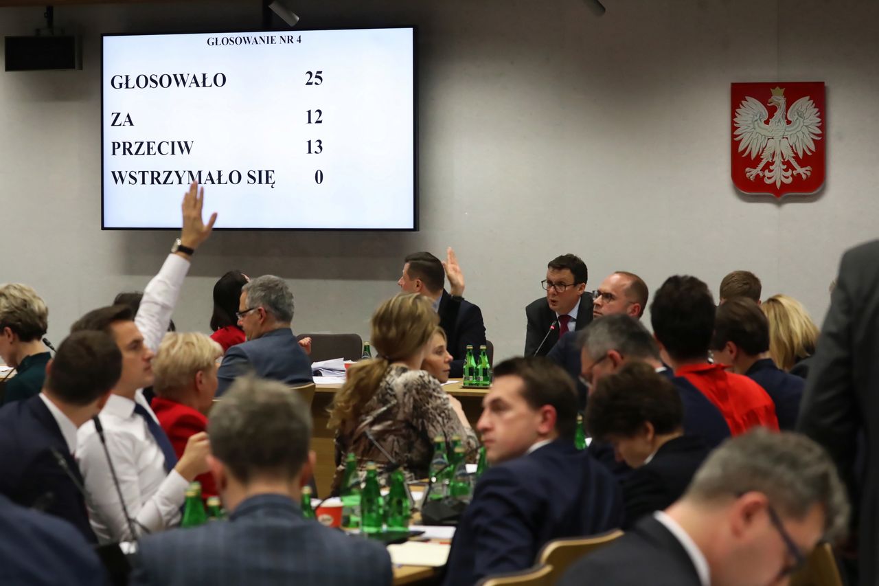 Ustawa PiS ws. sędziów. Ostra reakcja Komisji Europejskiej. Jest list do m.in. prezydenta 