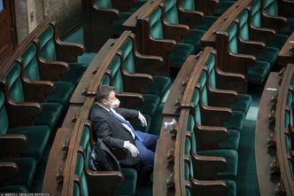 Tarcza antykryzysowa przyjęta przez Sejm. Teraz trafi do Senatu