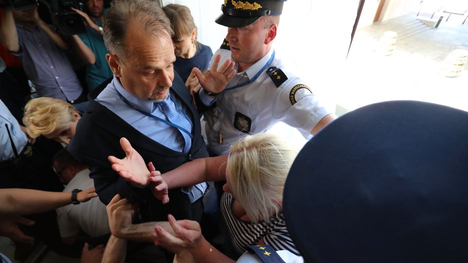 Krzysztof Pręgowski, tajemniczy pracownik Kancelarii Sejmu, podczas awantury w Sejmie