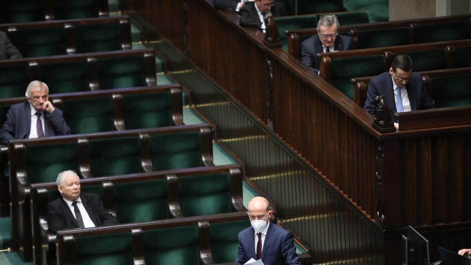 Koronawirus w Polsce. Posłowie opozycji składają protest ws. poniedziałkowego głosowania