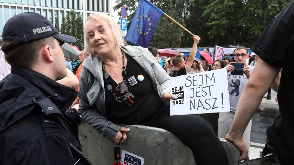 Manifestacja przeciwników reformy sądownictwa pod hasłem: "Sejm jest nasz"