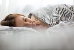 Prawda czy fałsz? 10 mitów na temat snu, w które wciąż wierzymy