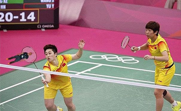 Badminton