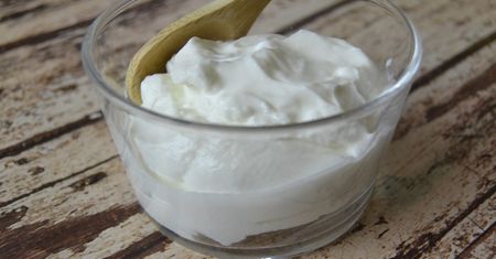 Skyr – dietetyczny hit? Jest w każdym dyskoncie i kosztuje grosze