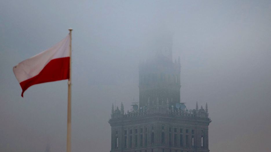 Smog nad Pałacem Kultury