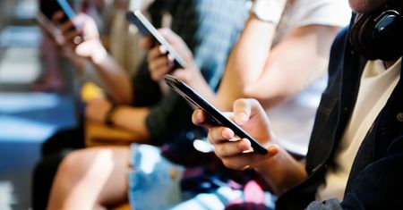 Zerwał z nią przez SMS-a. Byli w związku przez 3 lata