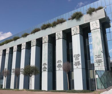 Po decyzji TSUE: przeniesieni w stan spoczynku sędziowie SN stawią się w pracy