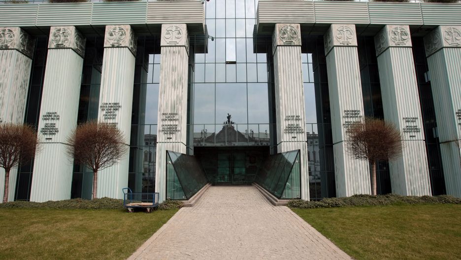 SN: "faworyzowanie w TVP określonej partii politycznej w okresie poprzedzającym wybory" nie jest przestępstwem przeciwko wyborom