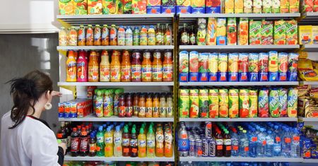 5 proc. VAT na napoje owocowe. Komisja senacka utrzymała wysokość podatku