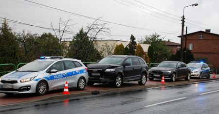 Kraksa rządowego auta. Znów "kurier VIP-ów"