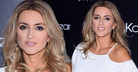 Bardzo szczupła Karolina Szostak na pokazie Paprocki & Brzozowski oraz najnowszej kolekcji butów Kazar. Gwiazda podkreśliła wszystkie swoje atuty