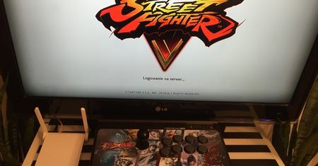 Street Fighter V - podłącz arcade stick od PS3 do PS4. Działa!
