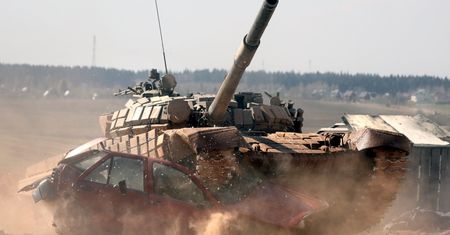 Stare czołgi T-72 wrócą na pole bitwy. Brejza nie kryje zdumienia