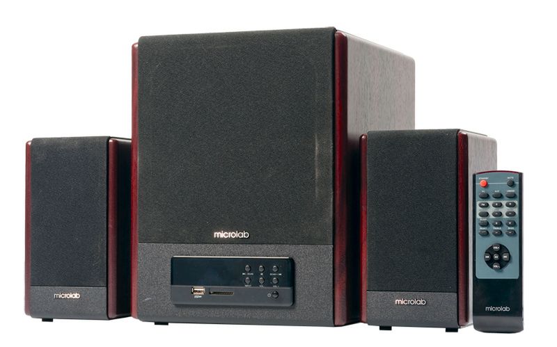 Z radiem i odtwarzaczem