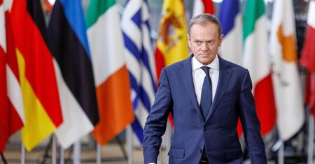 Niemieckie media: czy Tusk wróci na białym koniu i odsunie od władzy Kaczyńskiego?