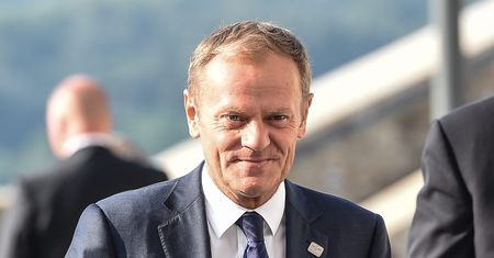 Polacy nie chcą Tuska w kraju