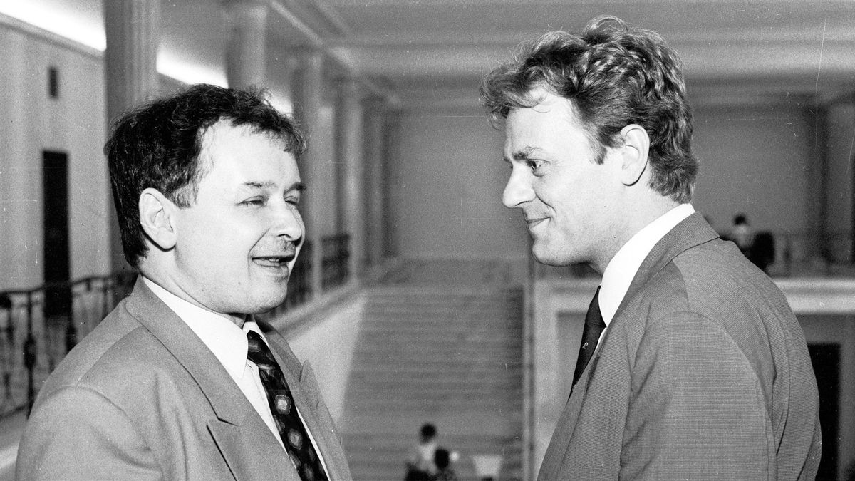 Jarosław Kaczyński i Donald Tusk w Sejmie, 1992 rok
