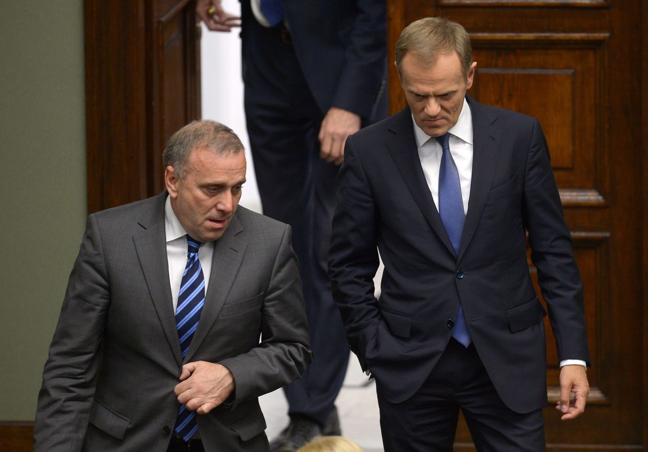 „Tusk nie wróci, Grzesiek może spać spokojnie”. Ten sondaż pogrąża liderów opozycji