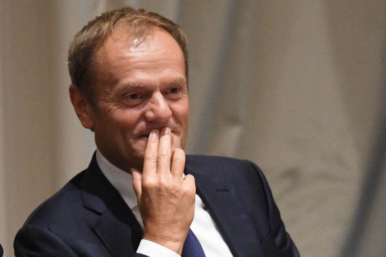 Donald Tusk udaje Beatlesa. Zobacz zdjęcie