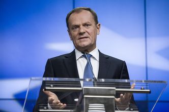 Porozumienie ws. brexitu. Donald Tusk: "Premier Wielkiej Brytanii daje głowę"