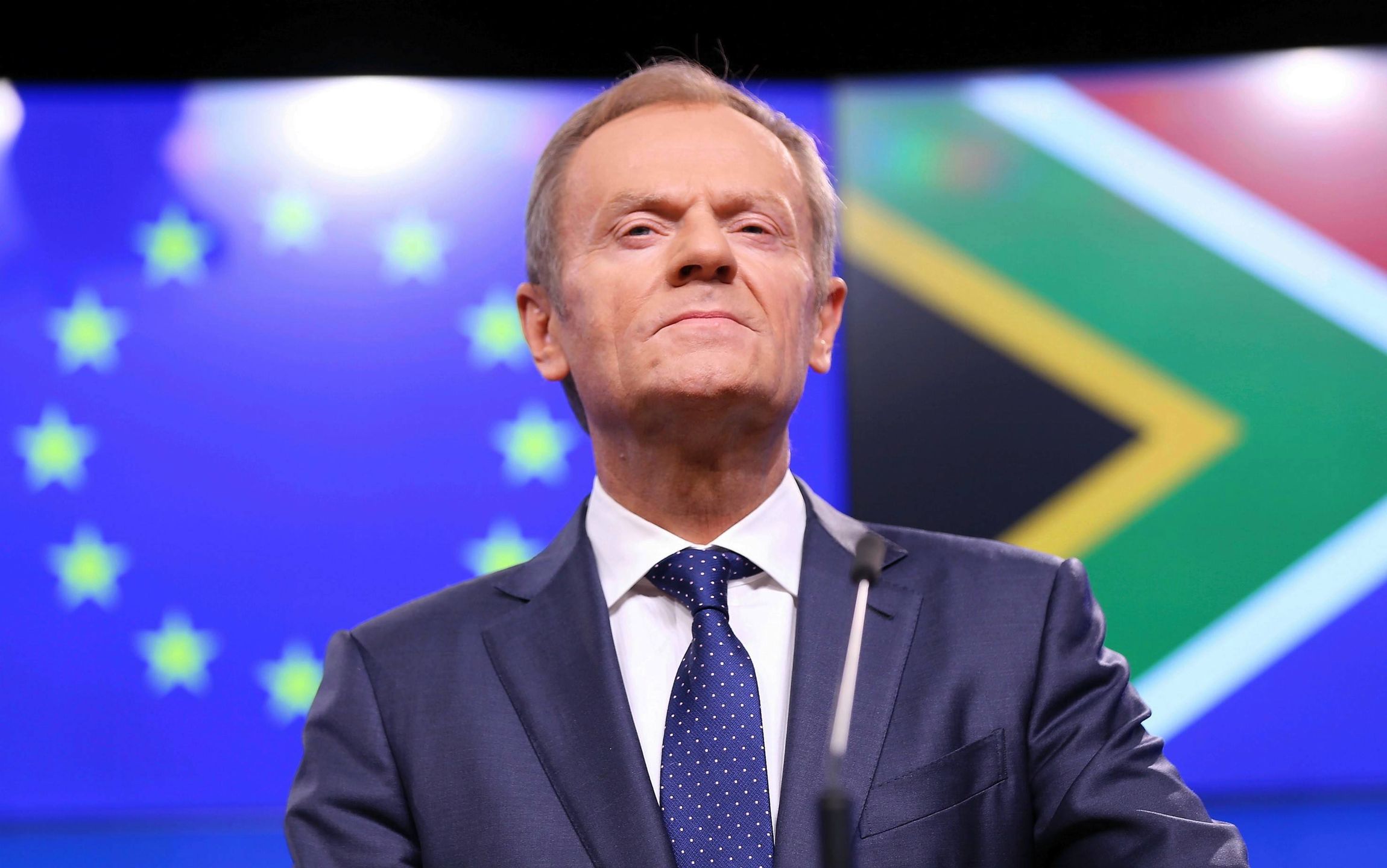 Politycy i eksperci zwracają uwagę, że Donald Tusk coraz śmielej odnosi się do polskiej polityki