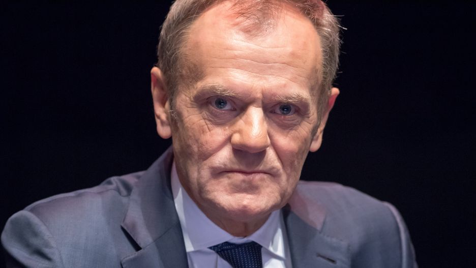 Donald Tusk postanowił zwrócić się w sylwestra do Jarosława Kaczyńskiego