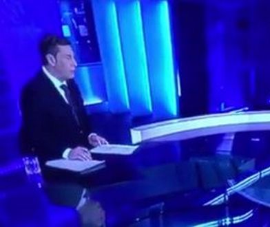 Ksiądz odwiedził TVP w Wielki Piątek. Zgadnij, o co najpierw go zapytano