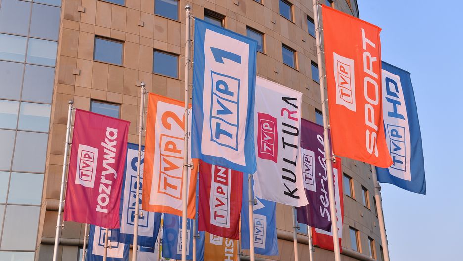Za dużo treści erotycznych w TVP?