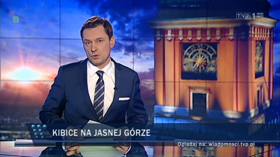 Gazeta pisze, że po przejęciu władzy przez PiS rząd natychmiast narzucił swoją partyjną linie publicznej telewizji TVP