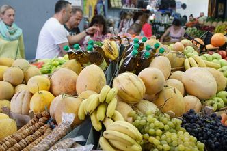 Rewolucja w stawkach VAT. Tańsze cytrusy, droższe owoce morza. Sprawdź inne zmiany