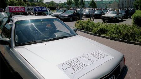 120 taksówek przejechało w środę ulicami Elbląga