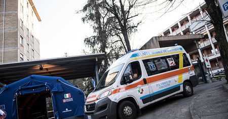 Koronawirus we Włoszech: Coraz więcej ofiar. MSZ odradza podróże