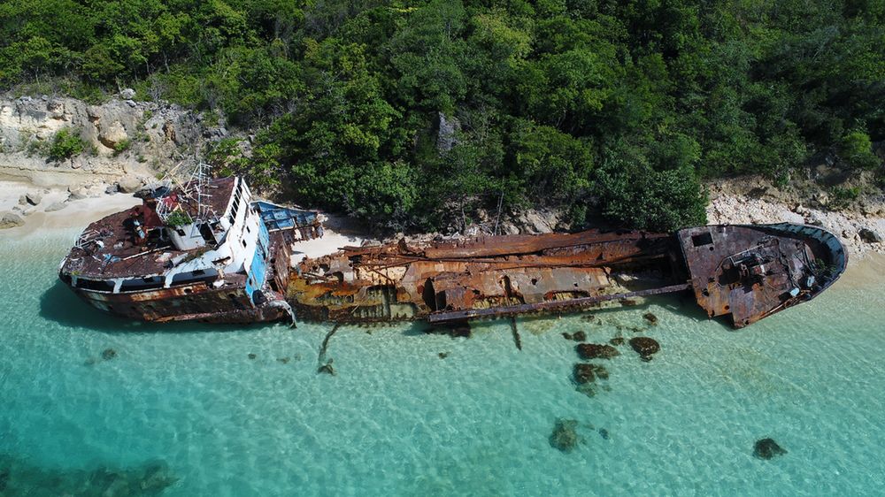 Mapy Google - wraki statków.