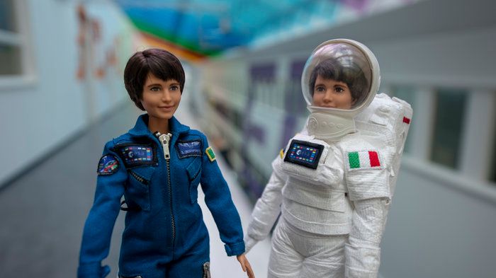ESA i Barbie zachęcają dziewczynki do kariery astronautek. 