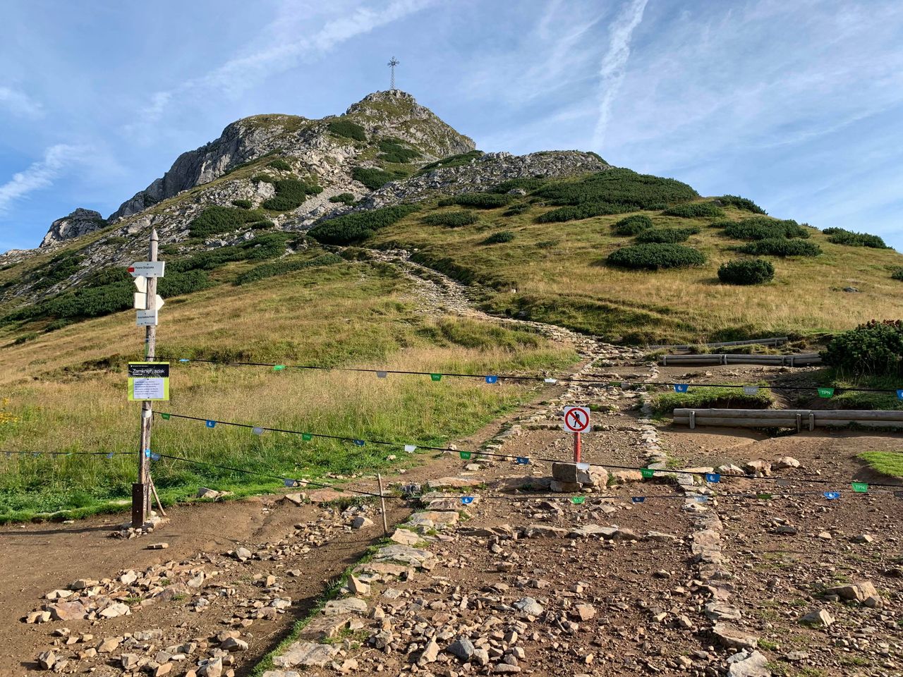 Szlak na Giewont zamknięty. Nowe zdjęcia są przestrogą dla kolejnych, którzy chcą łamać zakaz