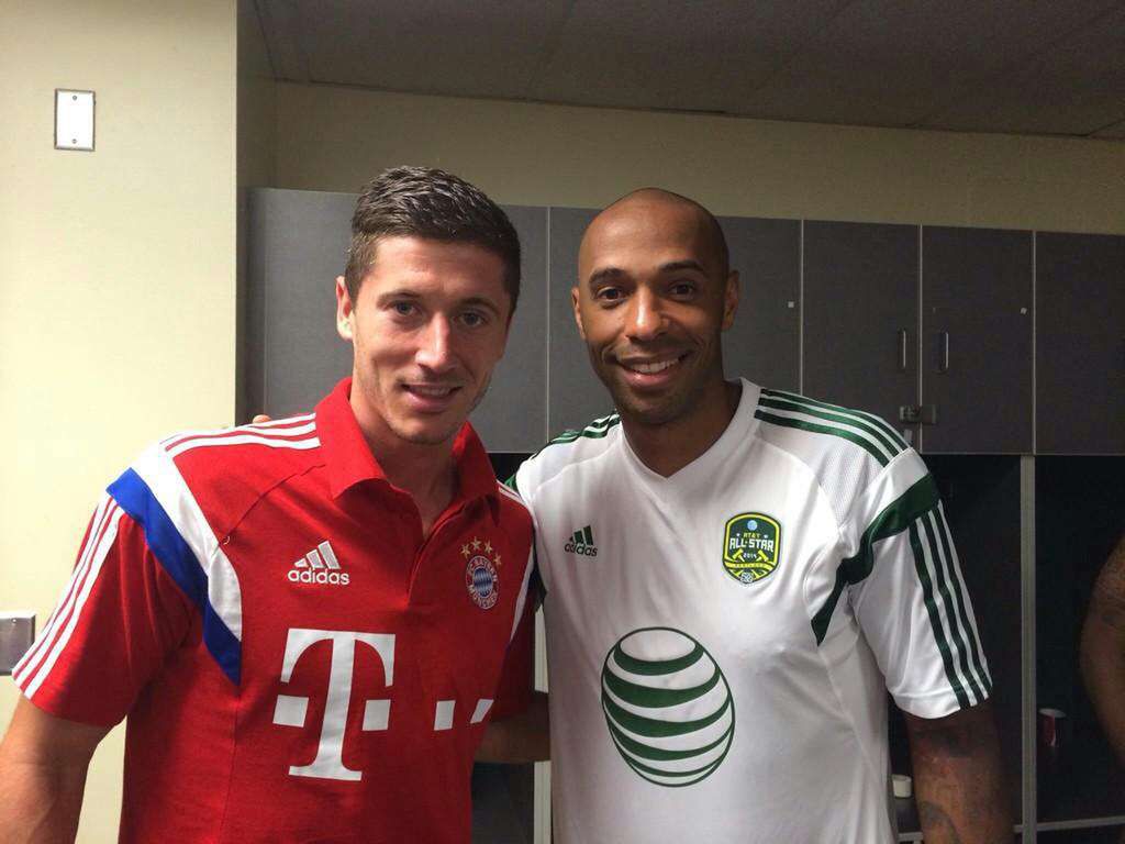 Robert Lewandowski i Thierry Henry