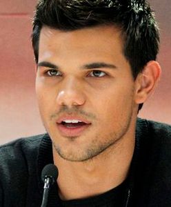 Taylor Lautner: Okładka, z której wynika, że aktor jest gejem, okazała się fałszywa!