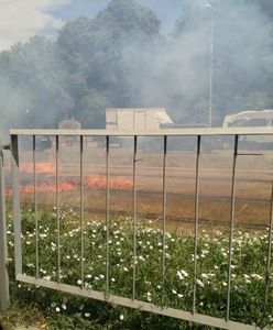 Pożar na torach tramwajowych przy ul. Puławskiej