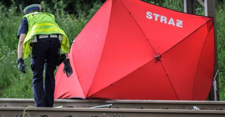Sowina. Śmiertelny wypadek na torach. Skuter pod pociągiem