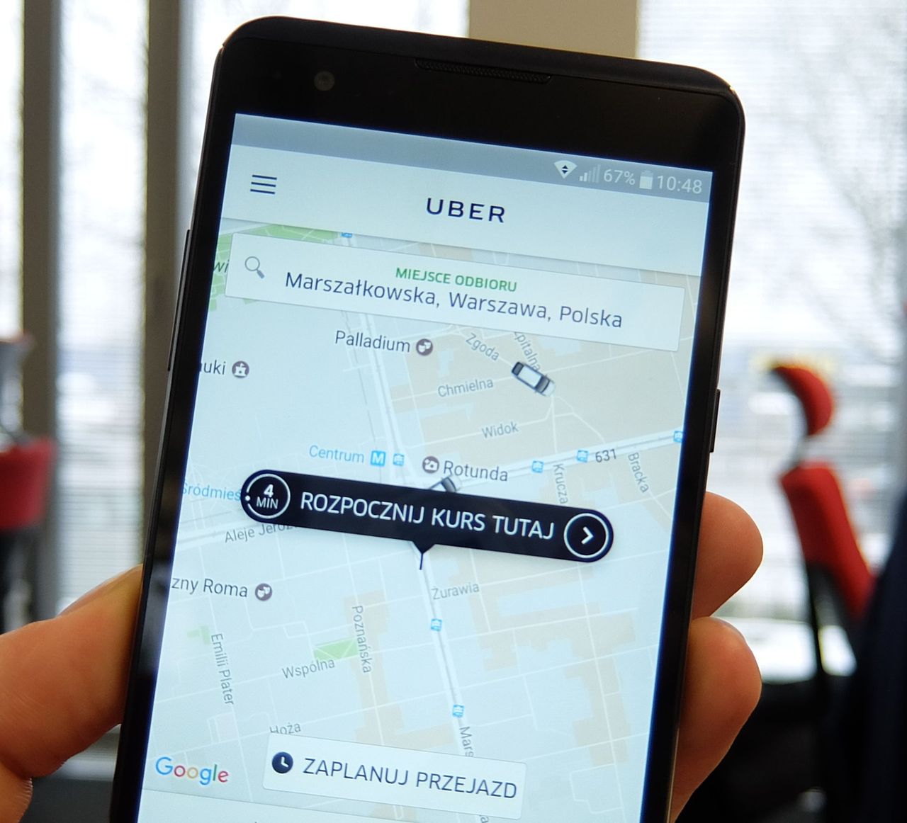 Uber ogłosił nowe stawki za przejazdy w Warszawie. Będzie taniej
