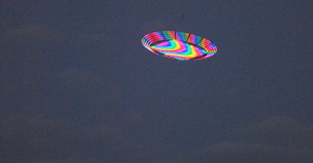 Były szef wywiadu USA: zaobserwowanych przypadków UFO jest więcej niż ujawniono