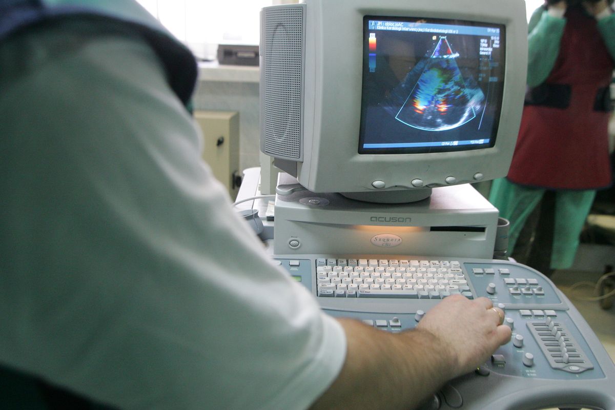 Fałszywy radiolog z zarzutami. 23-latek szukał pracy w kilku szpitalach