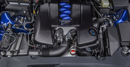 Limuzyny premium z V8 pod maską