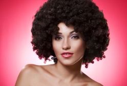 Jak zrobić fryzurę w stylu afro?