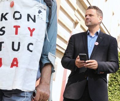 Powstanie mural "Konstytucja". Rafał Trzaskowski wyraził "pełne poparcie"