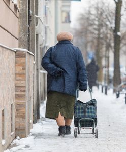 Emeryci z Białegostoku stracili 200 tys. zł. Oszustów szuka policja