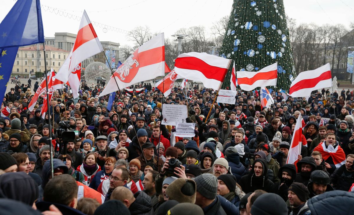Białoruś chce pogłębić integrację z Rosją. Tłumy na proteście w Mińsku