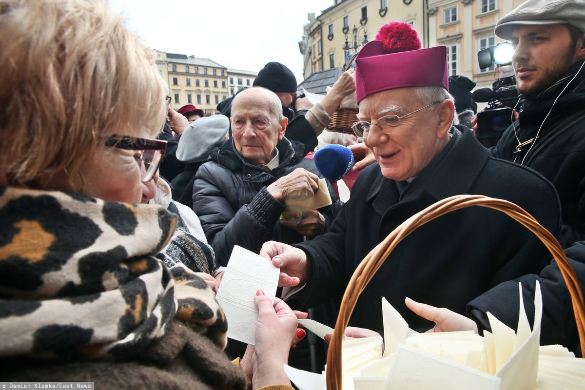 "Niedorzeczne krytyki". Kardynał staje w obronie abp. Marka Jędraszewskiego